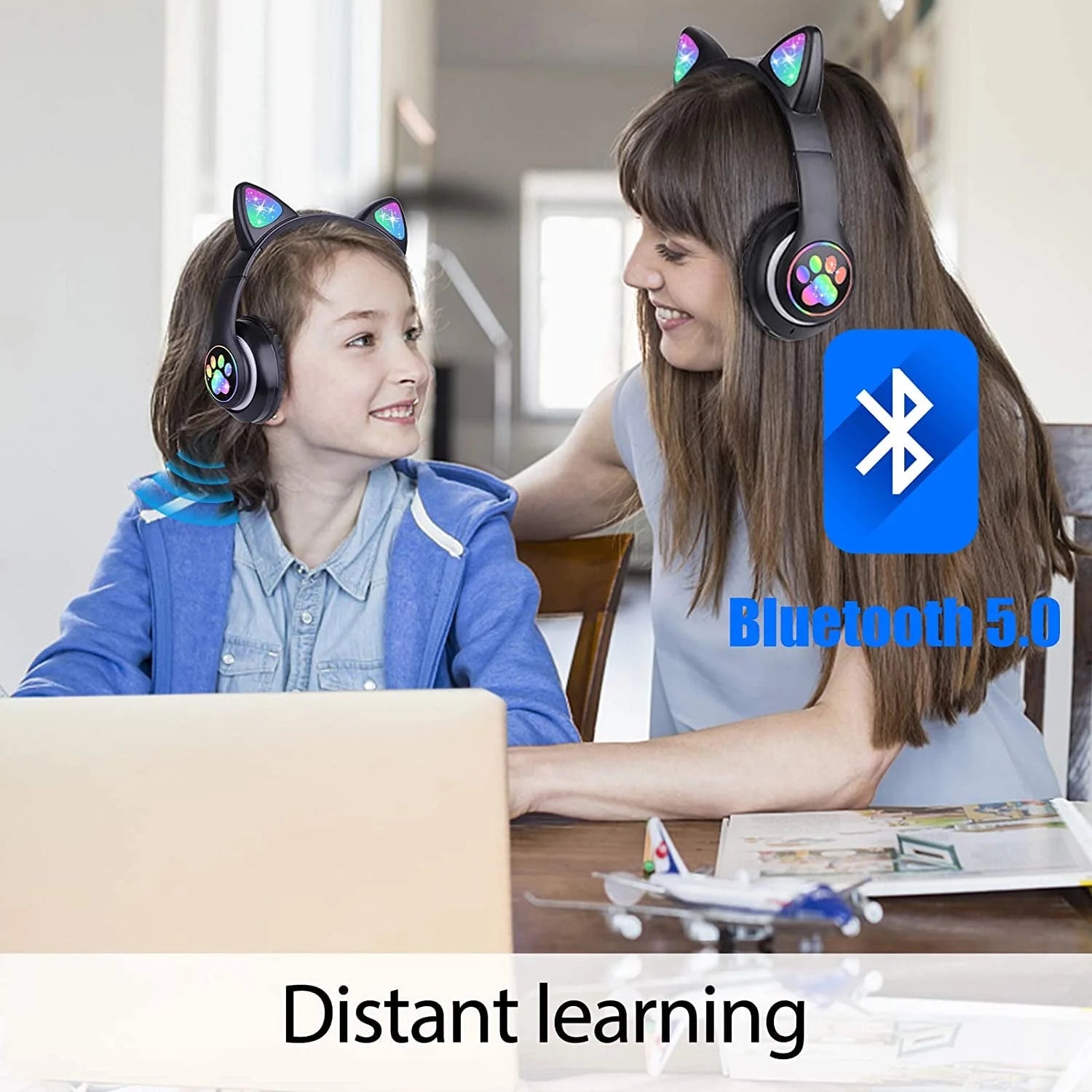 Kids Headphones, Cat Ear Wireless Headphones, LED Light up Kids Bluetooth Headphones over on Ear Black